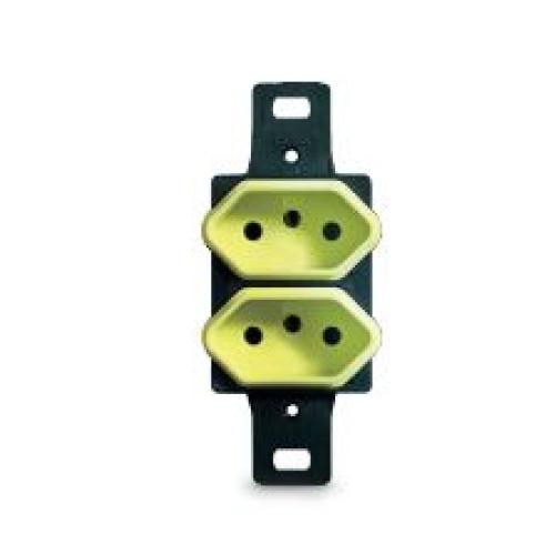 Imagem Produto TOMADA DUPLA 2P+T 10A P/TAMPA CONDULETE C/3 ESPACOS FOSFORESCENTE - PEZZI