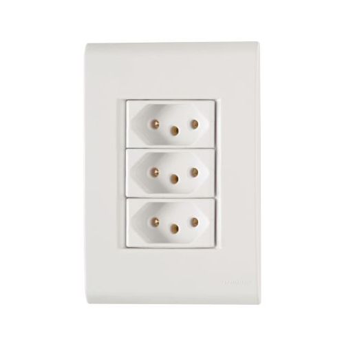 Imagem Produto TOMADA EMBUTIR TRIPLA 2P+T 10A BRANCA COMPLETA LIZ - TRAMONTINA